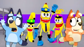 Bluey & Bingo ESCAPE BANANA POLICE FAMILY!