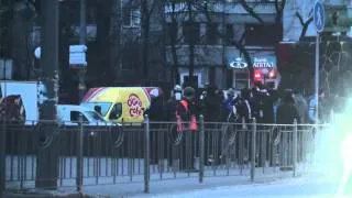 Нічне тітушко-сафарі 21.01.2014 07.42 Велика масса тітушок біля метро Арсенальна