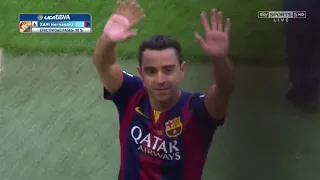 Xavi's Final Match Substitution and Ovation at Camp Nou