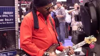 Star Spangled Banner - Ernie Isley @ NAMM 2014 (Smooth Jazz Family)