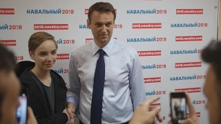 On the campaign trail with Russian opposition leader Navalny