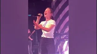 Sigrid - BURNING BRIDGES - LIVE Philadelphia TLA 09/29/22 AJB