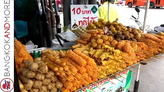 The Food Stalls Around Victory Monument In The Morning