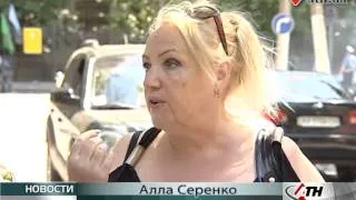 26.05.14 - Женский пикет под консульством РФ: мы хотим другого Президента!