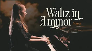 Chopin - Waltz in A Minor. Soft melody on piano. Classical piano music.
