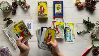 Сравнение разных колод Уэйта Raider Waite Yellow box и Universal Waite Tarot