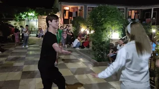 Дагестан. Случайно попали в соседний отель на танцы местных жителей и гостей с Северного Кавказа.