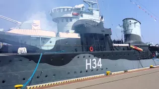 Salwa honorowa ORP Błyskawica