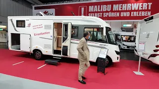 7.5m integrated French motorhome : Rapido 866F