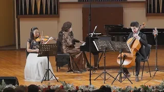 Гульжан Узенбаева - Трио «Gasesa»