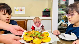 Bibi is excited to cook breakfast with dad for the family!