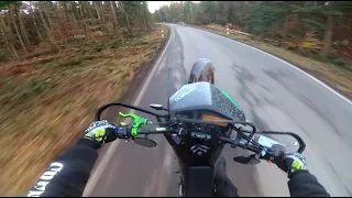 Suzuki DRZ 400 SM Wheelies - Supermoto Autumn