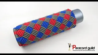 Paracord bottle sleeve- double half hitched