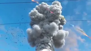 ✓A huge explosion in the snow✓