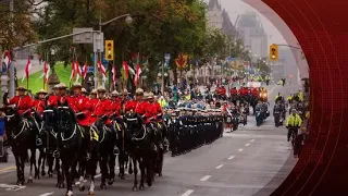 Modeste foule pour le dernier hommage de la reine au Canada