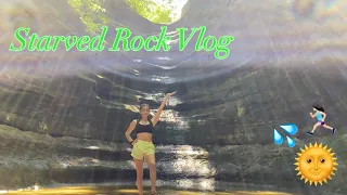 HIKING STARVED ROCK