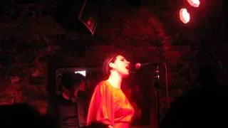 Aylin Aslım - Aşk geri gelir @ Beyoğlu Hayal Kahvesi 17.11.2011