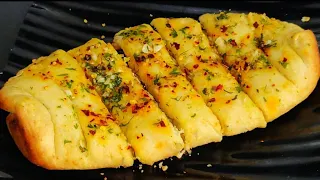 NO YEAST GARLIC BREAD RECIPE IN KADAI  |stuffed cheesy garlic bread recipe without oven-garlic bread