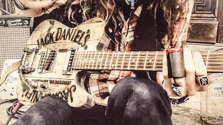 Whiskey Barrel Guitar • JUSTIN JOHNSON SOLO SLIDE GUITAR