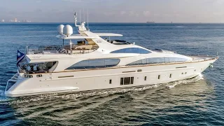 $4.7 Million Superyacht Tour : 2012 Azimut 105