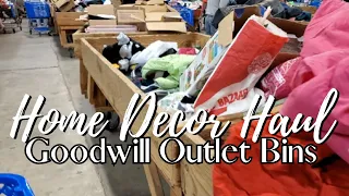 HOME DECOR THRIFT FINDS | GOODWILL OUTLET BINS  – This was INSANE! + Garage Sale Finds!