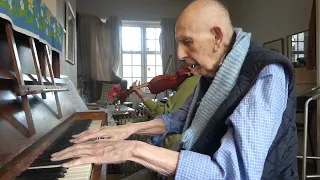 Once in a While - 96歳 96 year old piano violin  Social Bubble Jazz ソーシャルバブルジャズ　歌詞の和訳を下につけました