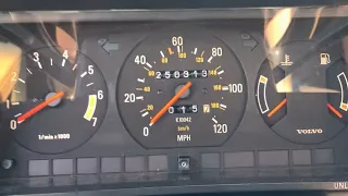 Cleaning and fixing my cheap Volvo 240s gauge cluster (odometer repair and mileage correction)