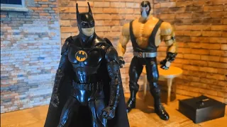Batman vs Bane - DC Stop Motion Animation