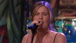 Dido   Don't Leave Home live on the Tonight Show 27 5 2004