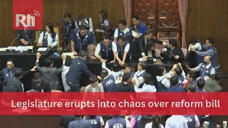 Legislature erupts into chaos over reform bill | Taiwan News | RTI