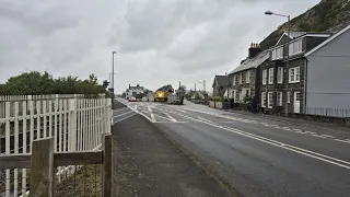 *Cambrian Coast Express* Harlech Morfa Level Crossing, Gwynedd (18/04/2024)