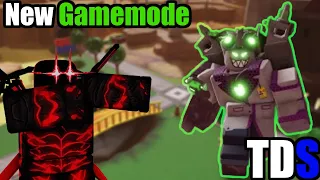 Playing the new game Mode in Tower defense simulator (Roblox)