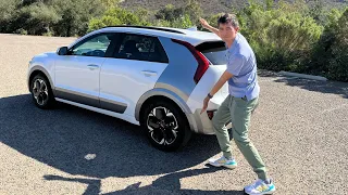 This Is The Brand New Kia Niro EV! I Take You On A Full Tour w/ All The Specs