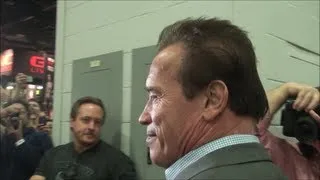 Arnold walks the floor of the Arnold 2013 Classic Expo