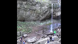 Водопад, озеро и поломка крокодила.