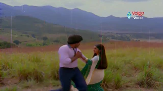 Abhilasha Songs - Urakalai Godavari - Chiranjeevi, Radhika Sarathkumar