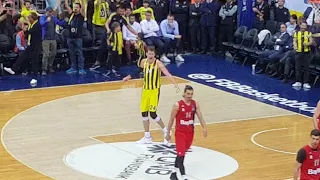 Tribünleri tahrik eden Derrick Williams'a Jan Vesely'nin haddini bildirdiği müthiş anlar 🔥