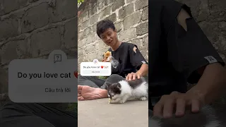 Homeless people love Cat ❤️🐈😘 #cats #catvideos #cutecat #kitten #foryou #lovecats