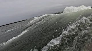 Spring Surfing in Southern California | 3-4 ft Waves & 63°F Water