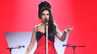 Miriam Rodríguez imita a Amy Winehouse en 'Rehab' - Tu Cara Me Suena