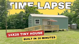 TIME-LAPSE: Watch A Crew Build A 14x28 Tiny House From Start To Finish In 30 Minutes!