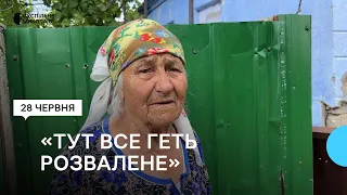 На Миколаївщині жителька села повернулася до зруйнованої хати