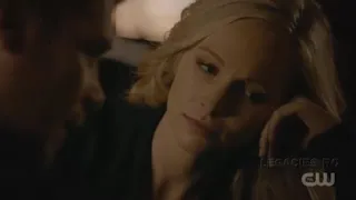 The Originals 5x13 Klaus And Caroline Kiss And Say Goodbye