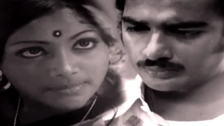 Kamal Haasan & Saritha Love Scene || Maro Charitra Movie || Kamal Haasan, Saritha, Madhavi