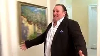 Gerard Depardieu makes a big impression on Vladimir Putin