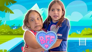 MC Divertida e Jessica em Histórias Engraçadas sobre amizade e brincadeiras - funny stories for KIDS