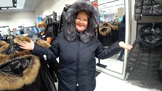 Примеряю 🧥 зимние куртки и пуховики 💃 Потратили 20000 на покупки! 😱🛍️ 🎁 Шоппинг Влог
