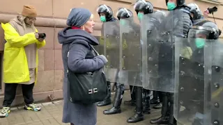 Живая ограда на Вознесенском проспекте в Петербурге