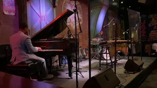 Andy's Jazz Club - The Thaddeus Tukes Trio - 10/29/20 - "Amazing Grace"