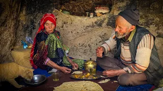 Old Lovers Living in a Cave like 2000 years ago - A Love Story from Afghanistan